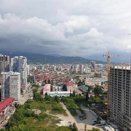 Apartment In Front Of Mcdonald'S Batumi Exterior photo