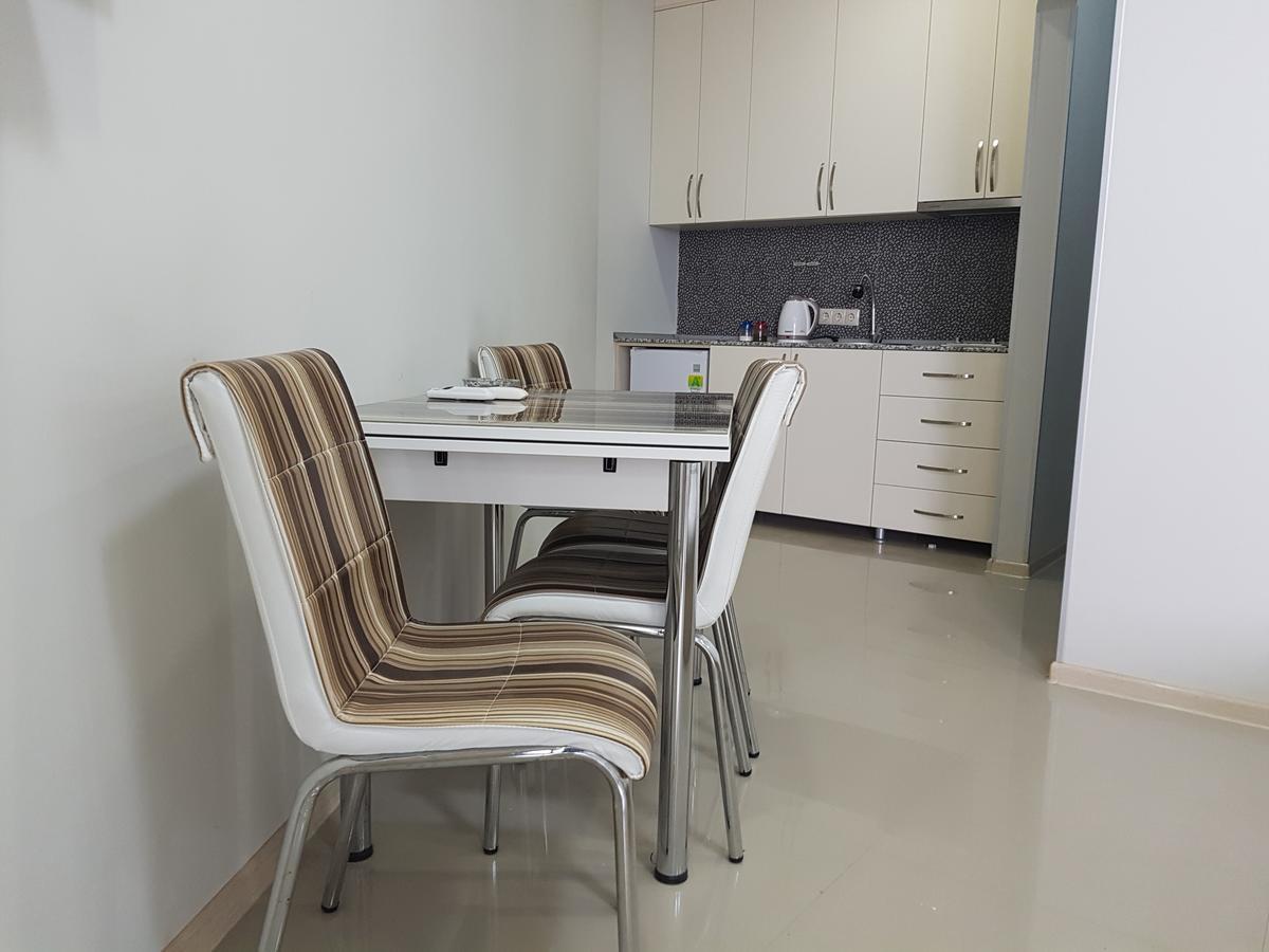 Apartment In Front Of Mcdonald'S Batumi Exterior photo
