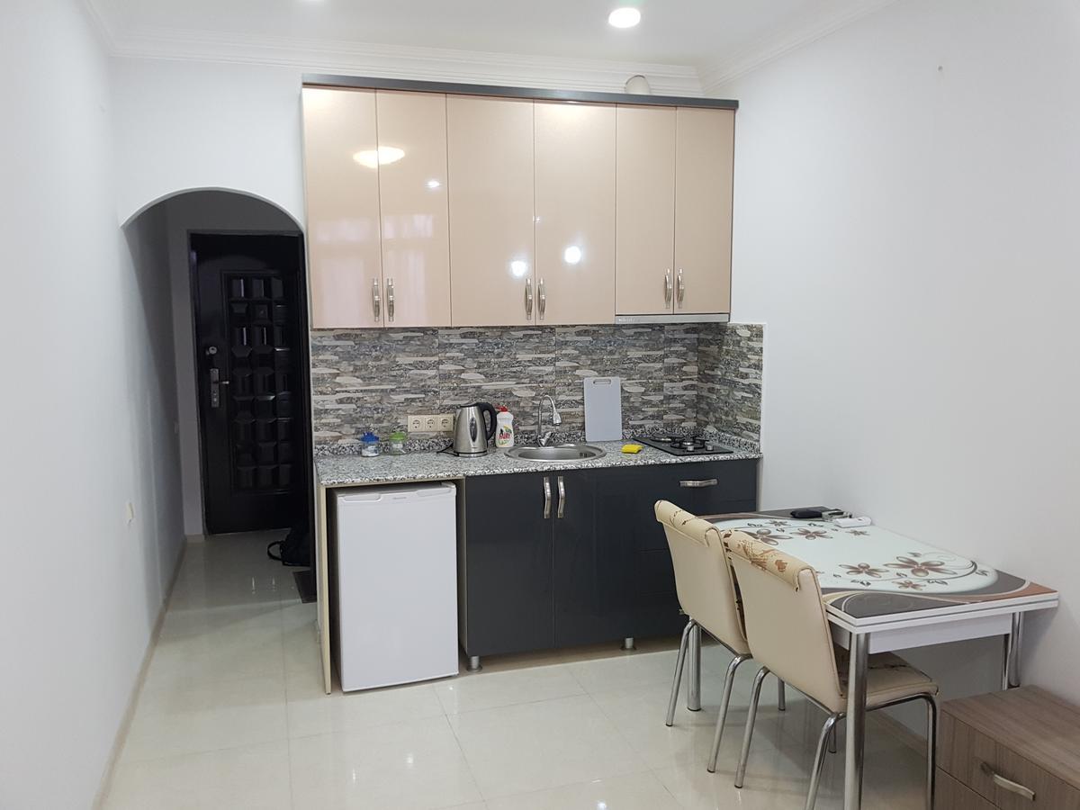 Apartment In Front Of Mcdonald'S Batumi Exterior photo